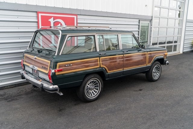 1991 Jeep Grand Wagoneer 4dr Wagon 4WD