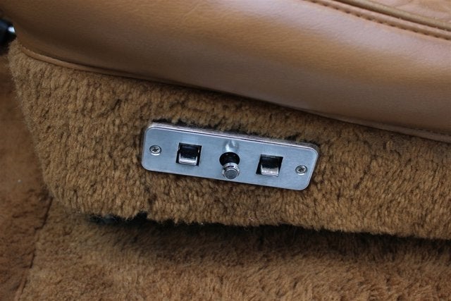 1986 Jeep Grand Wagoneer Base