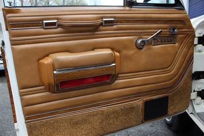 1986 Jeep Grand Wagoneer Base