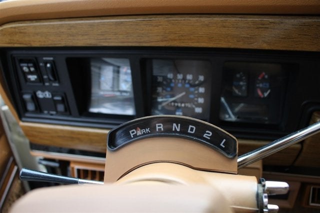 1986 Jeep Grand Wagoneer Base