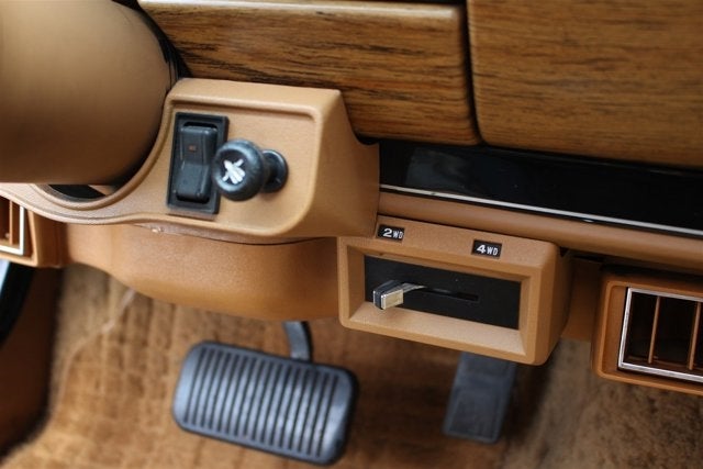 1986 Jeep Grand Wagoneer Base