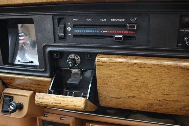 1986 Jeep Grand Wagoneer Base