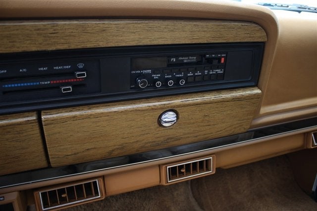 1986 Jeep Grand Wagoneer Base