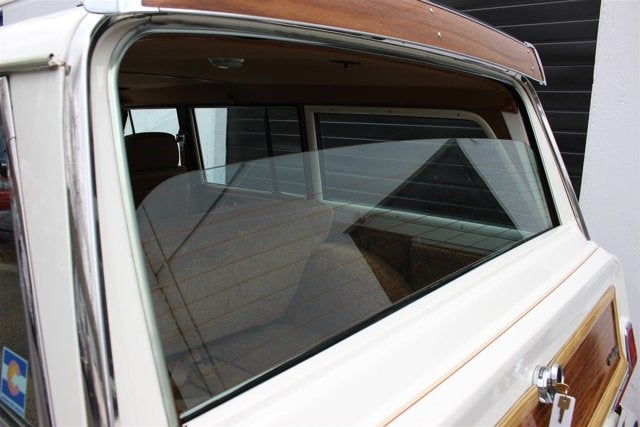 1986 Jeep Grand Wagoneer Base