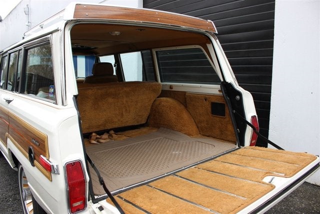 1986 Jeep Grand Wagoneer Base