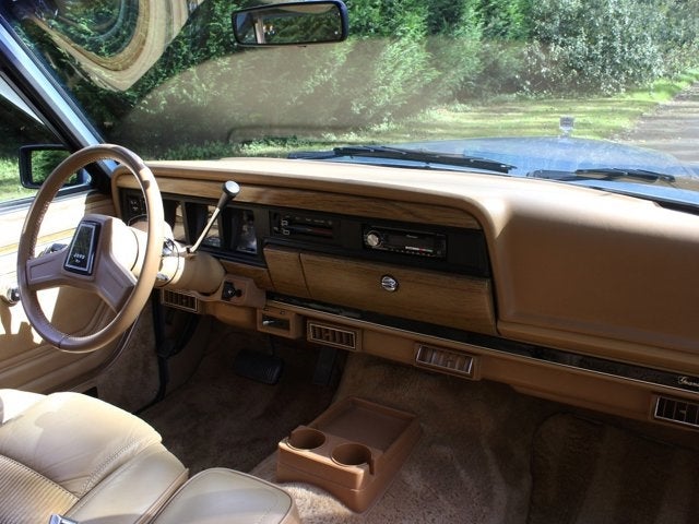 1988 Jeep Grand Wagoneer Base