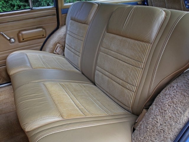 1988 Jeep Grand Wagoneer Base