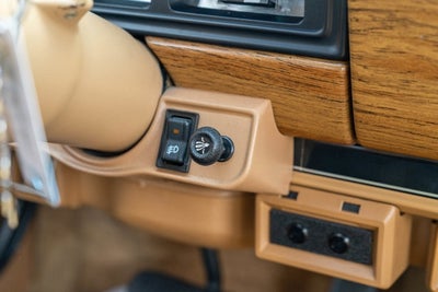 1988 Jeep Grand Wagoneer Base