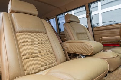 1988 Jeep Grand Wagoneer Base