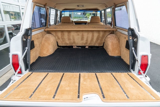 1988 Jeep Grand Wagoneer Base