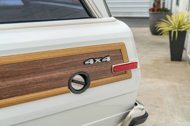 1988 Jeep Grand Wagoneer Base