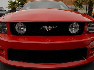 2005 Ford Mustang GT Deluxe