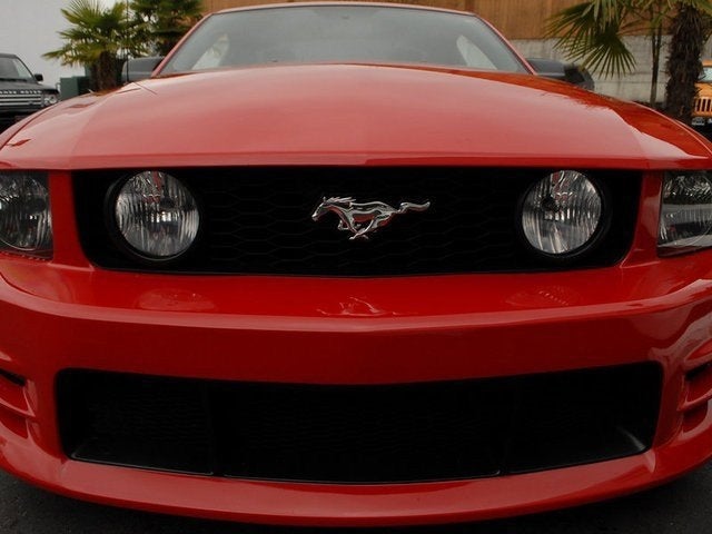 2005 Ford Mustang GT Deluxe