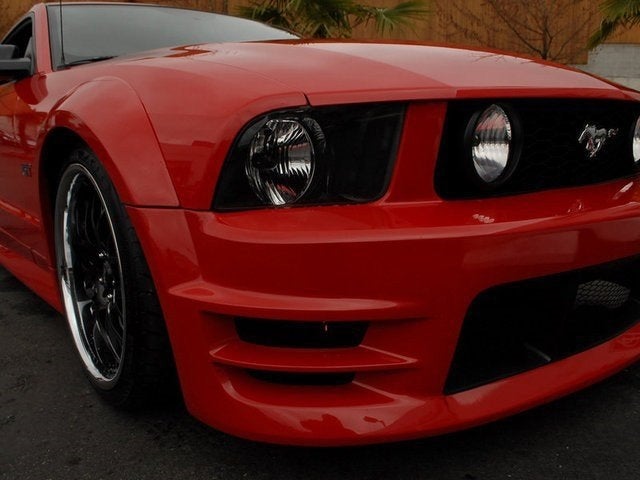 2005 Ford Mustang GT Deluxe