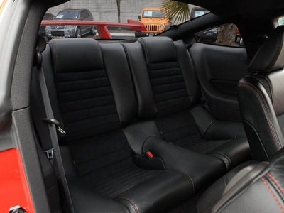 2005 Ford Mustang GT Deluxe