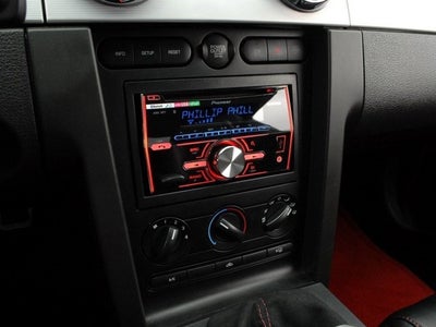 2005 Ford Mustang GT Deluxe