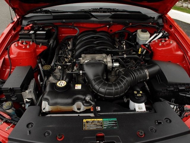 2005 Ford Mustang GT Deluxe