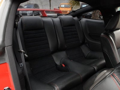 2005 Ford Mustang GT Deluxe