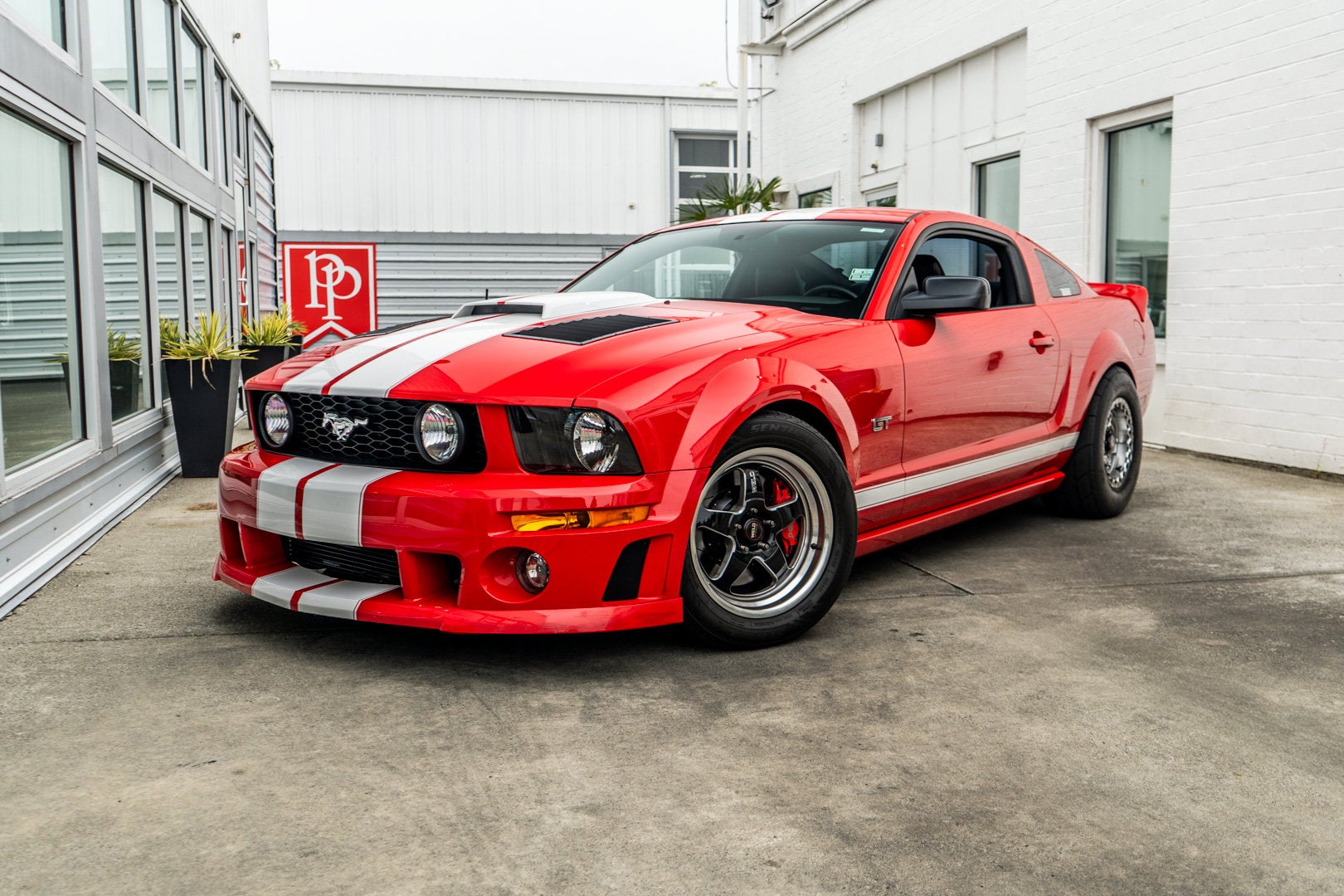 2006 Ford Mustang GT Deluxe