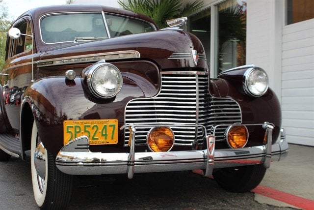1940 Chevrolet Special Deluxe 2-Door Town Sedan
