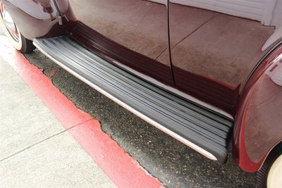 1940 Chevrolet Special Deluxe 2-Door Town Sedan