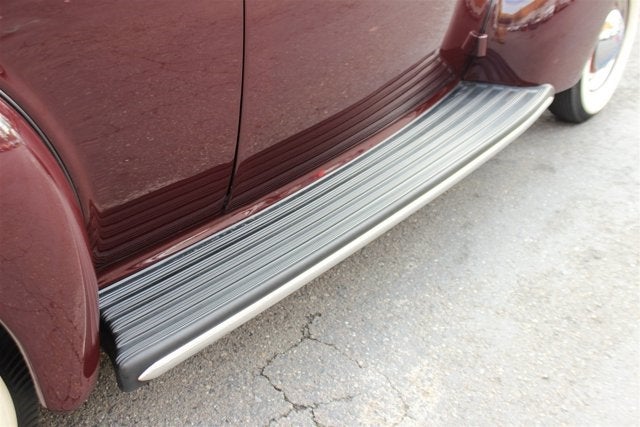 1940 Chevrolet Special Deluxe 2-Door Town Sedan