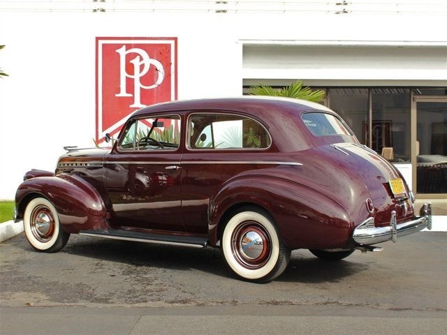 1940 Chevrolet Special Deluxe 2-Door Town Sedan