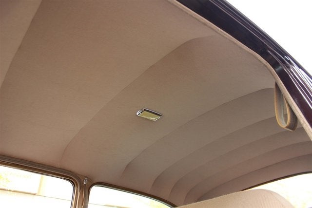 1940 Chevrolet Special Deluxe 2-Door Town Sedan