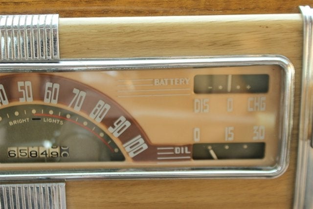 1940 Chevrolet Special Deluxe 2-Door Town Sedan