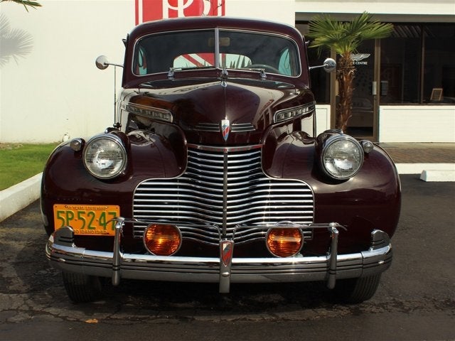 1940 Chevrolet Special Deluxe 2-Door Town Sedan