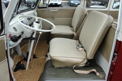 1967 Volkswagen Microbus 21 Window