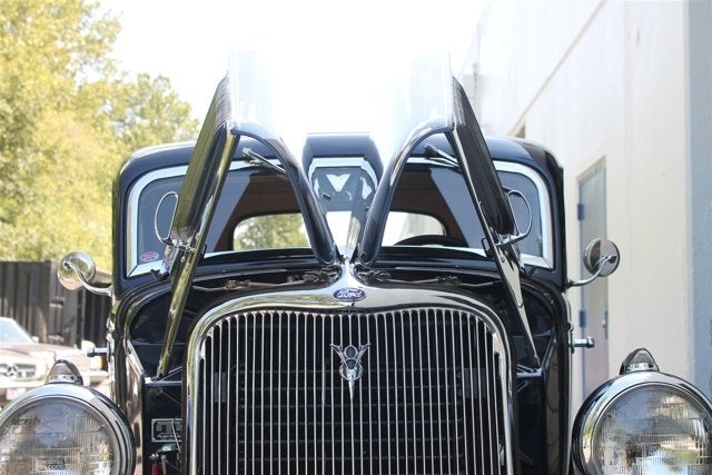 1933 Ford 3-Window Coupe Base