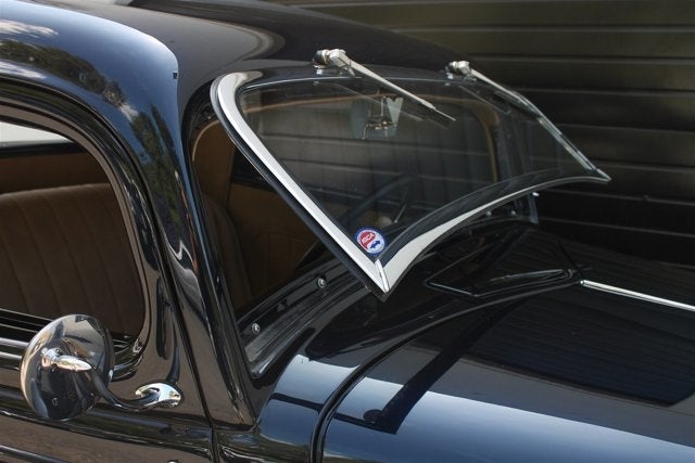 1933 Ford 3-Window Coupe Base