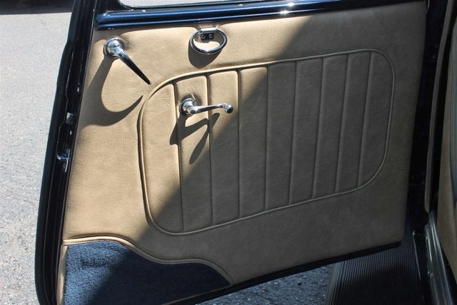 1933 Ford 3-Window Coupe Base