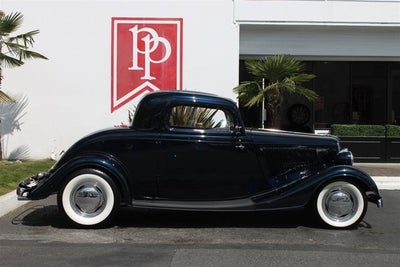 1933 Ford 3-Window Coupe Base