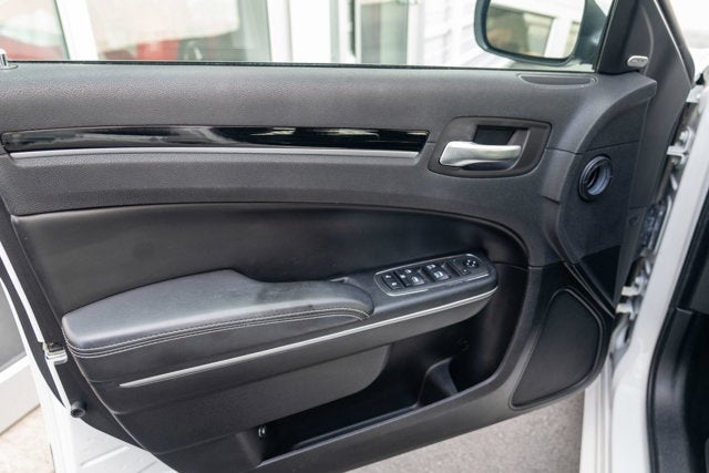 2019 Chrysler 300 300S