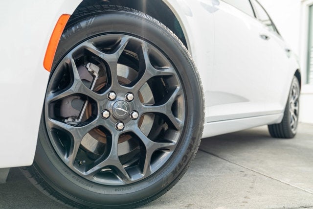 2019 Chrysler 300 300S