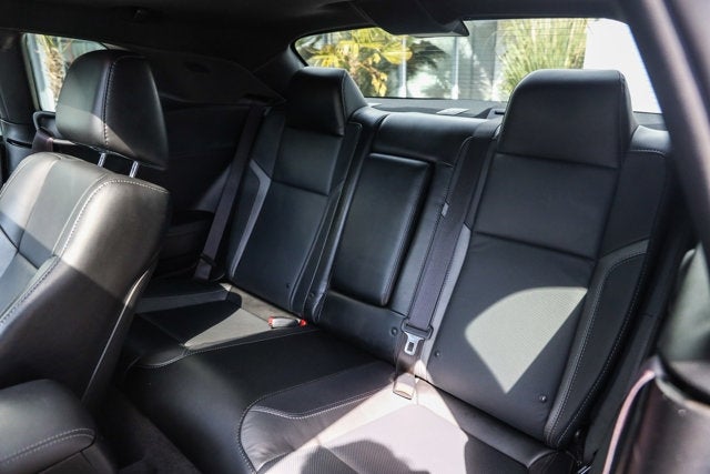 2016 Dodge Challenger R/T Plus