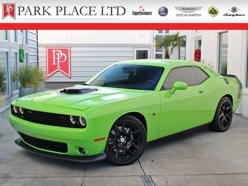 2015 Dodge Challenger R/T Scat Pack Shaker