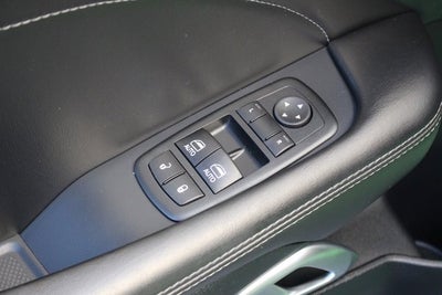 2015 Dodge Challenger R/T Scat Pack Shaker