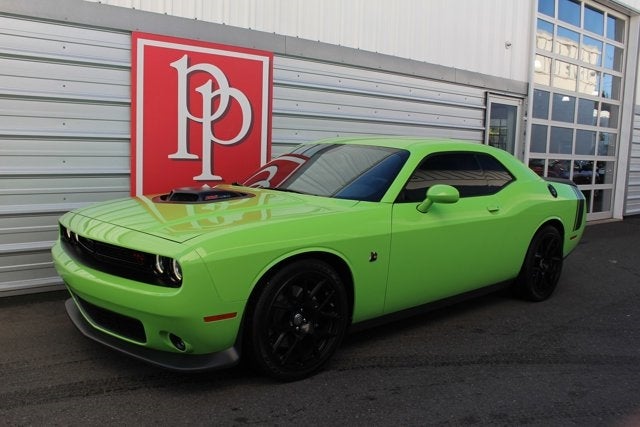 2015 Dodge Challenger R/T Scat Pack Shaker