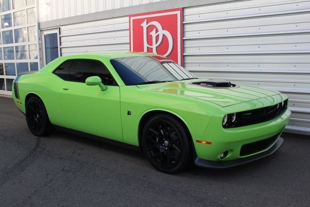 2015 Dodge Challenger R/T Scat Pack Shaker