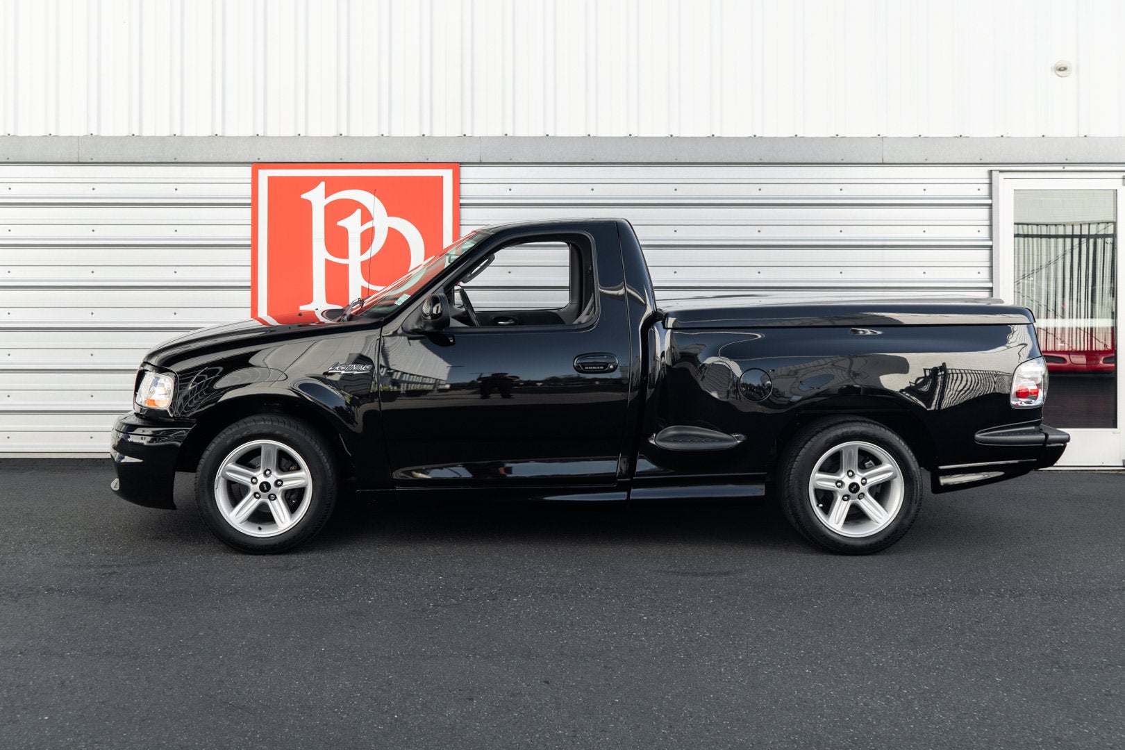 2004 Ford F-150 Heritage Lightning