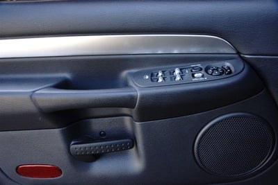 2005 Dodge Ram SRT-10 4dr Quad Cab 140.5" WB