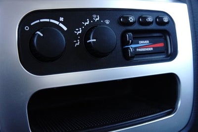 2005 Dodge Ram SRT-10 4dr Quad Cab 140.5" WB