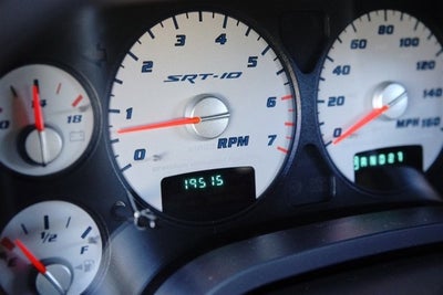 2005 Dodge Ram SRT-10 4dr Quad Cab 140.5" WB