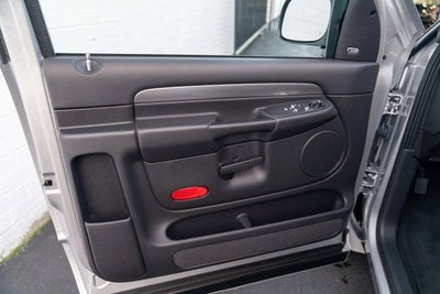 2005 Dodge Ram SRT-10 2dr Reg Cab 120.5" WB