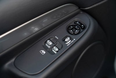 2005 Dodge Ram SRT-10 2dr Reg Cab 120.5" WB