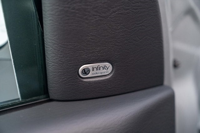 2005 Dodge Ram SRT-10 2dr Reg Cab 120.5" WB