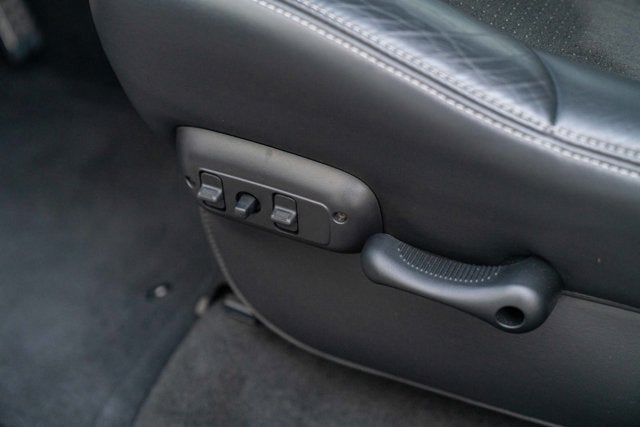 2005 Dodge Ram SRT-10 2dr Reg Cab 120.5" WB